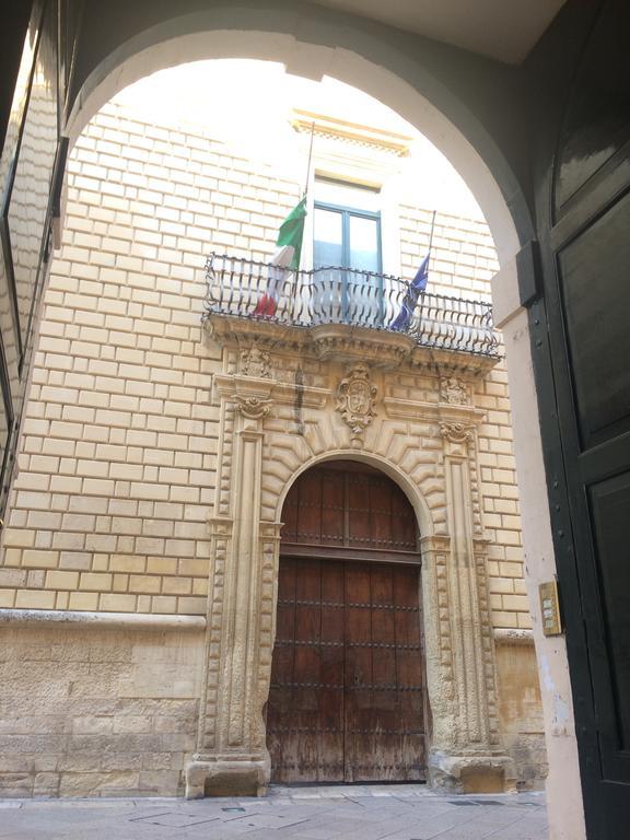 Ferienwohnung Scisa De Lu Fusulicchiu Lecce Exterior foto